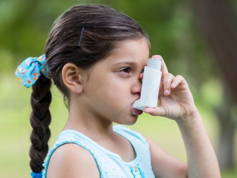 Μελέτη COVID-19:  Μεγαλύτερος ο κίνδυνος νοσηλείας για παιδιά με μη ελεγχόμενο άσθμα