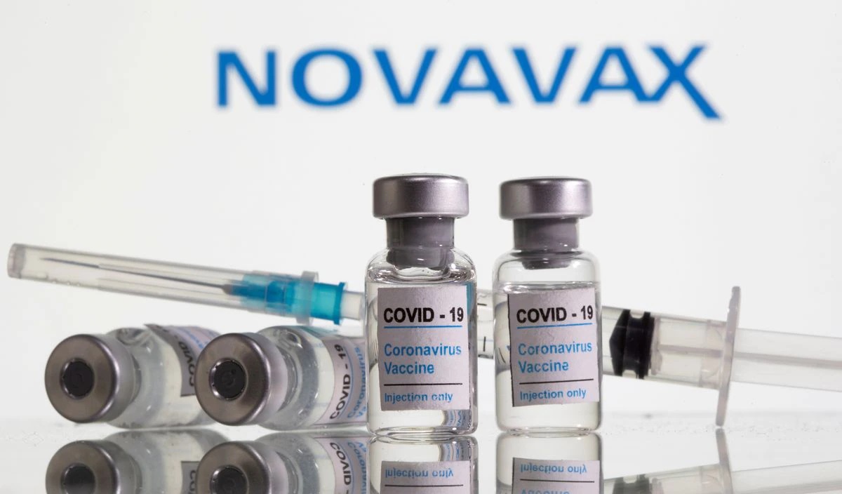 ΕΜΑ: Πολύ σύντομα η έγκριση του εμβολίου της Novavax