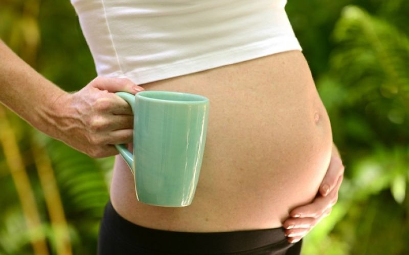 Η αυξημένη καφεΐνη στη διάρκεια της εγκυμοσύνης οδηγεί σε υπέρβαρα παιδιά