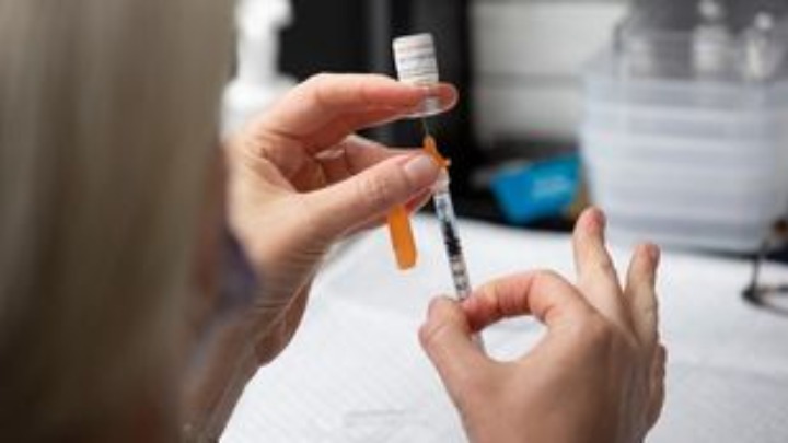 Επιτροπή Εμβολιασμών: Εγκρίνει την 4η δόση στους ανοσοκατεσταλμένους