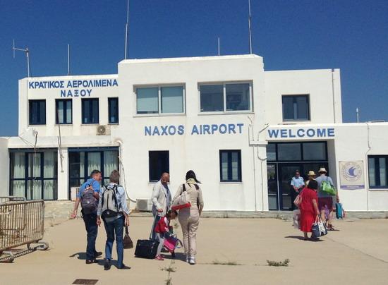 Κρούσμα COVID-19 στο αεροδρόμιο Νάξου – Ακυρώσεις πτήσεων