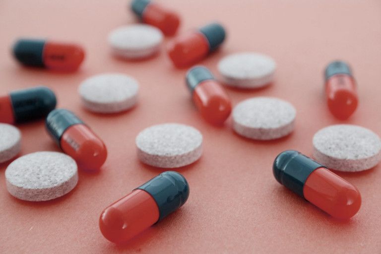 Η Κίνα έδωσε το «πράσινο φως» για το φάρμακο της Pfizer κατά του κορωνοϊού