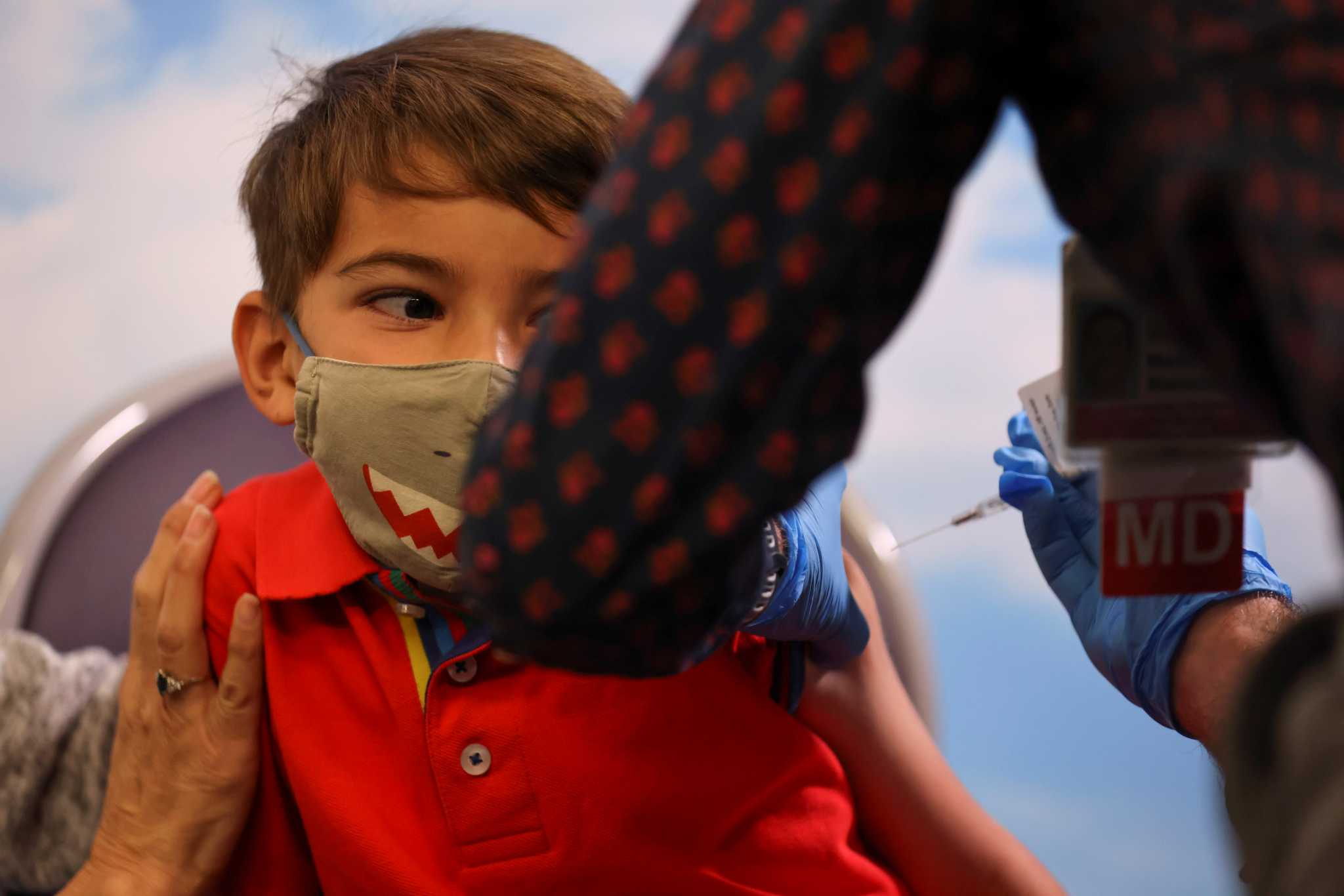 Εμβολιασμοί παιδιών: Από 4/2 ανοίγουν 40.000 νέα ραντεβού στην Αττική