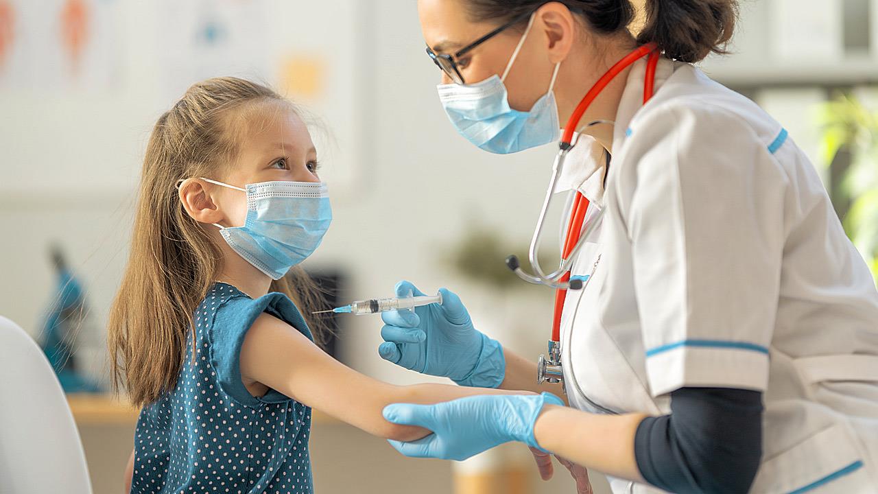 ΗΠΑ: Διπλασιάστηκαν οι εισαγωγές ανεμβολίαστων παιδιών στα νοσοκομεία εξαιτίας της Όμικρον