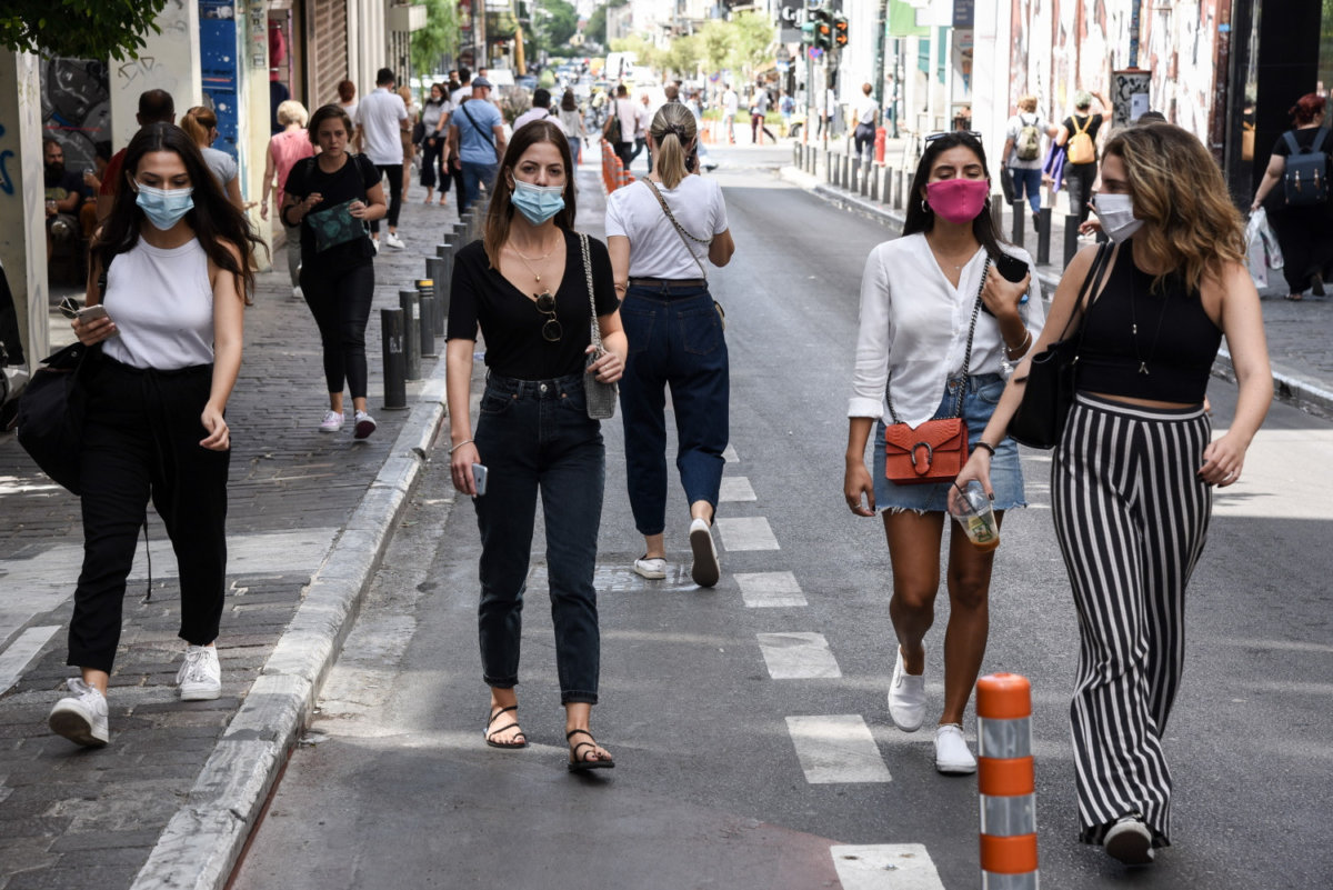 Νίκος Τζανάκης: «Ενδεχομένως να δούμε και 30.000 κρούσματα τη μέρα – Να φοράμε μάσκα»