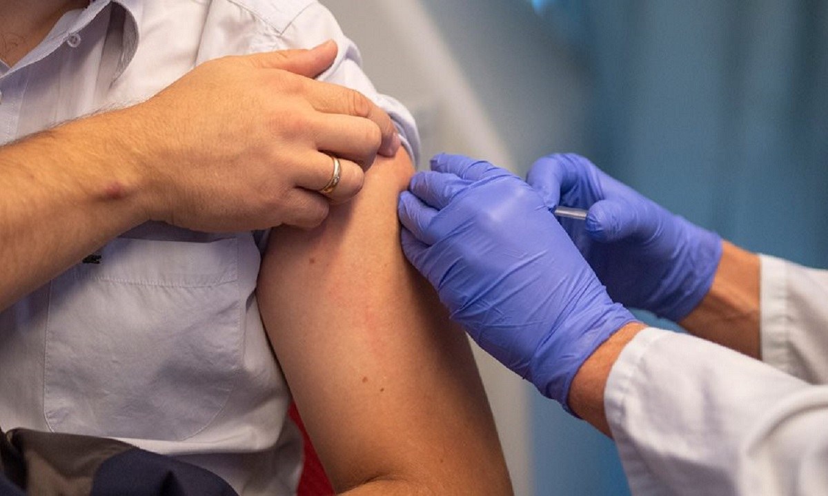 Κ.Αρβανίτης για θανάτους 22χρονου & Χ.Κουτέλα: «Δεν προλαβαίνουμε να μετράμε νεαρά εμβολιασμένα άτομα που μας αποχαιρετούν»