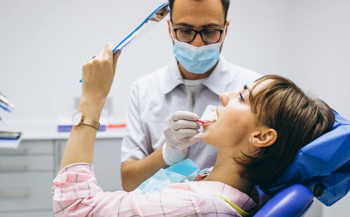ΕΣΥ: Με δελτίο παροχής υπηρεσιών οι ιδιώτες οδοντίατροι – Αυτή η νέα νομοθετική ρύθμιση