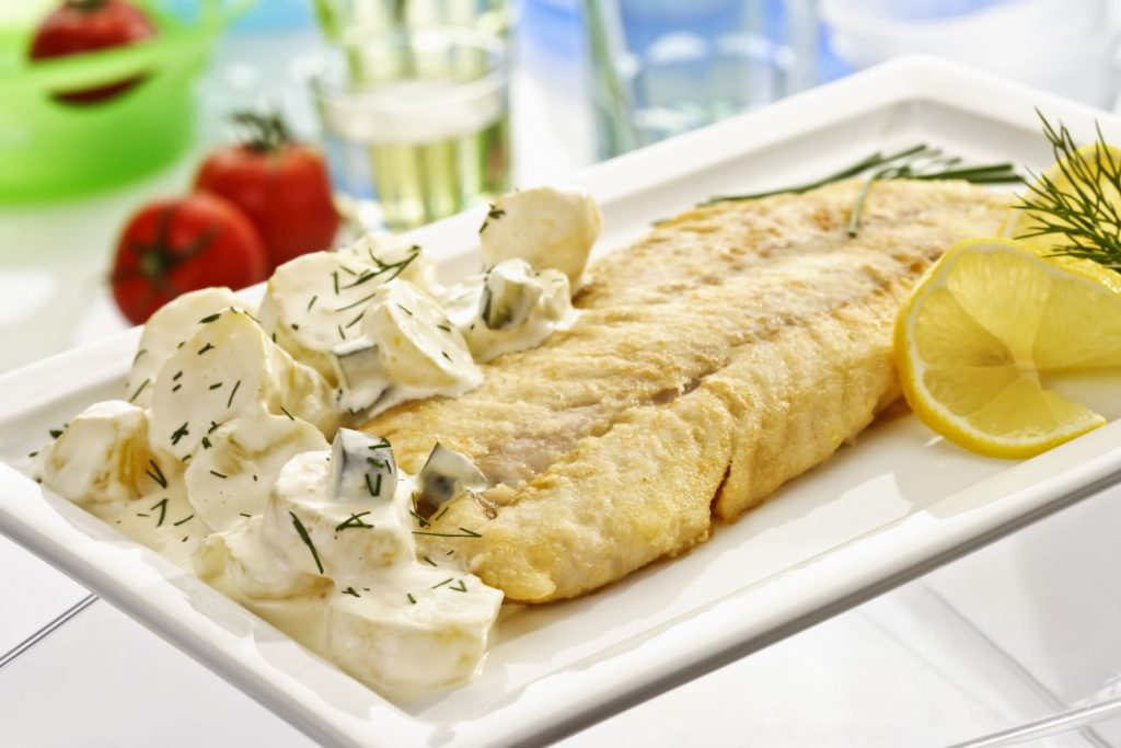 Ελληνική πέρκα με παράσιτα ανακαλείται από τις αγορές – Οδηγίες για την ασφαλή αγορά ψαριών