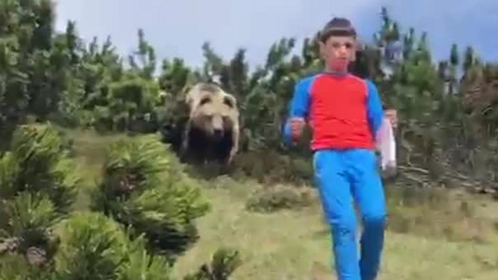 Ένα παιδί, μία αρκούδα και ένα μάθημα ζωής