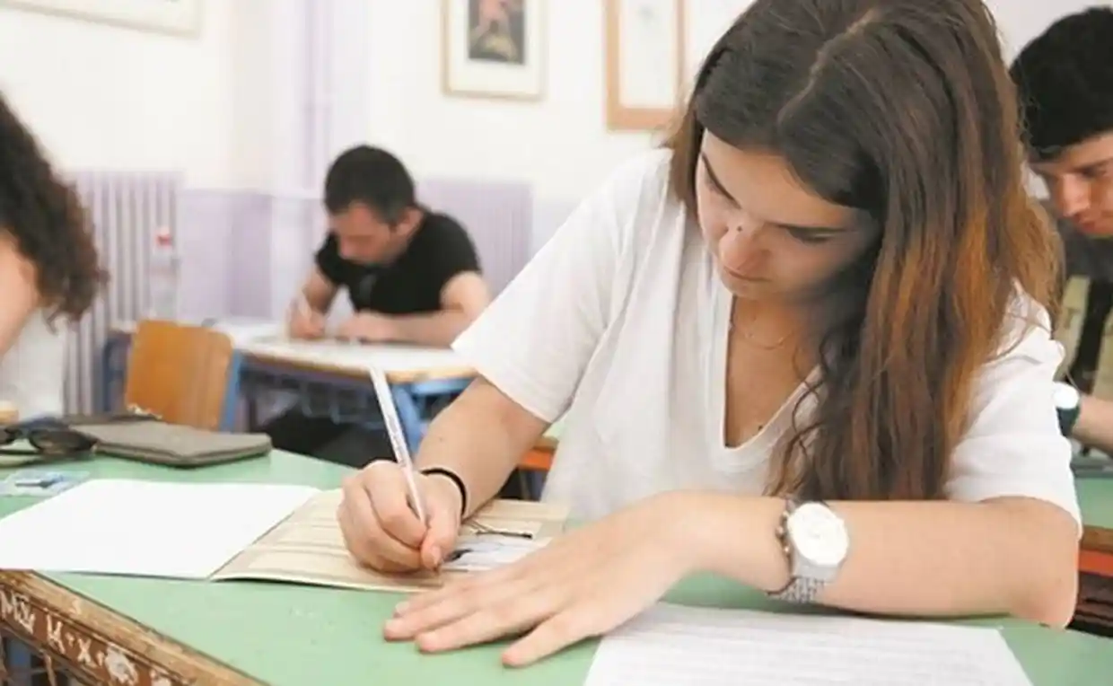 Πώς να διαχειριστείτε το άγχος των εξετάσεων – Χρήσιμες συμβουλές από ειδικούς