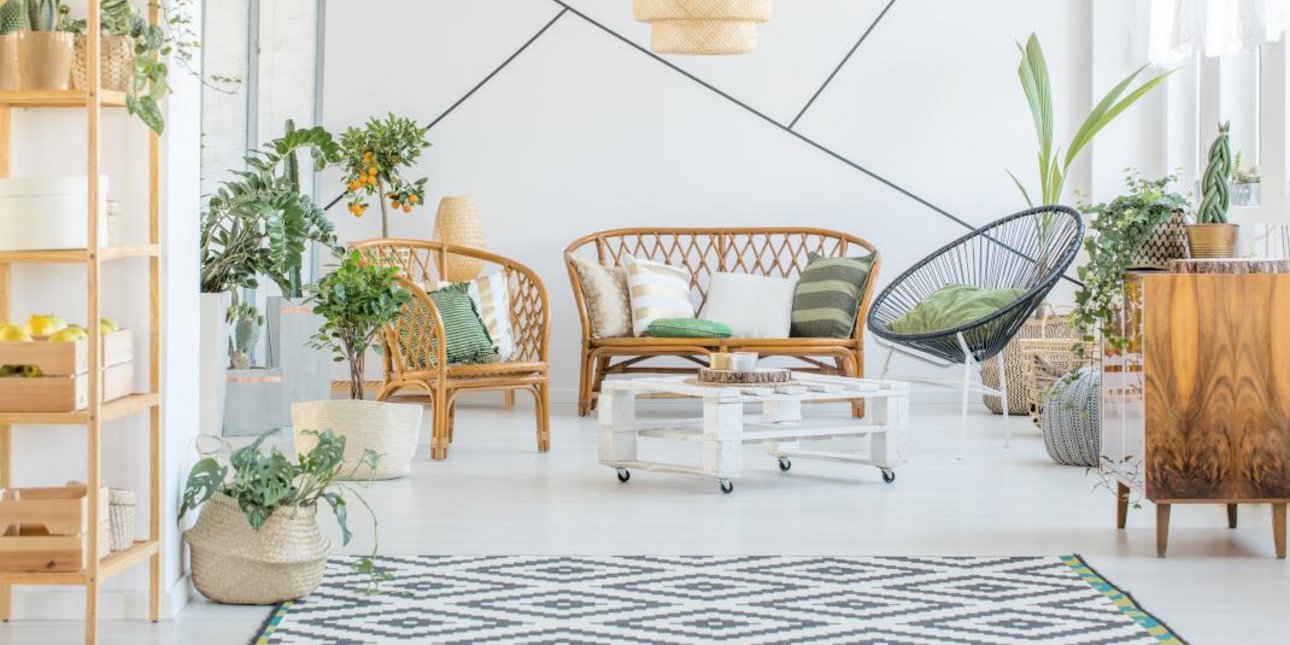 Καλοκαιρινή μαγεία indoors: Φτιάξε το τέλειο σκηνικό για ρομαντικές βραδιές στο σπίτι