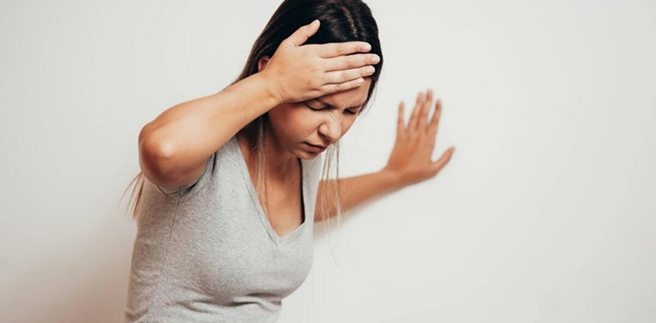 Τι μπορεί να συμβαίνει αν ζαλίζεστε όταν σηκώνεστε απότομα