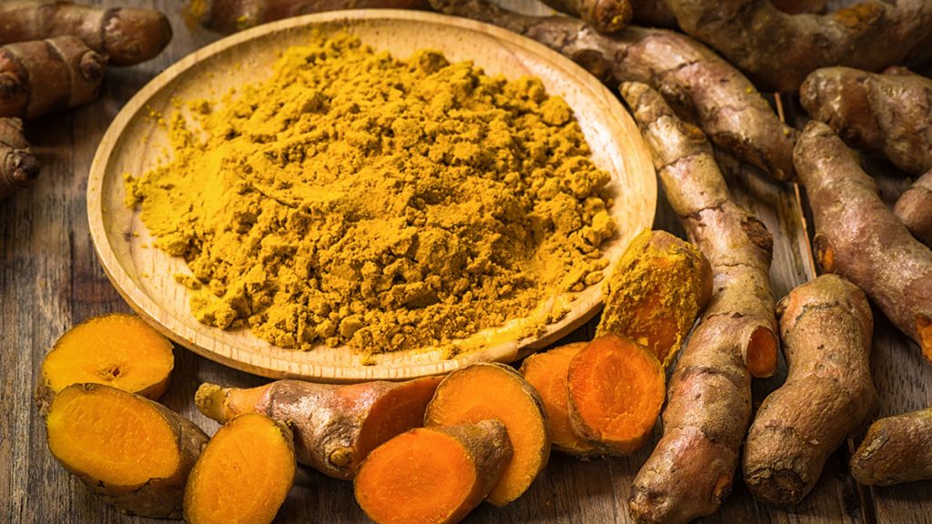 Κουρκουμάς: Ανακουφίζει από τον πόνο στις αρθρώσεις, τους μυς και τα νεύρα