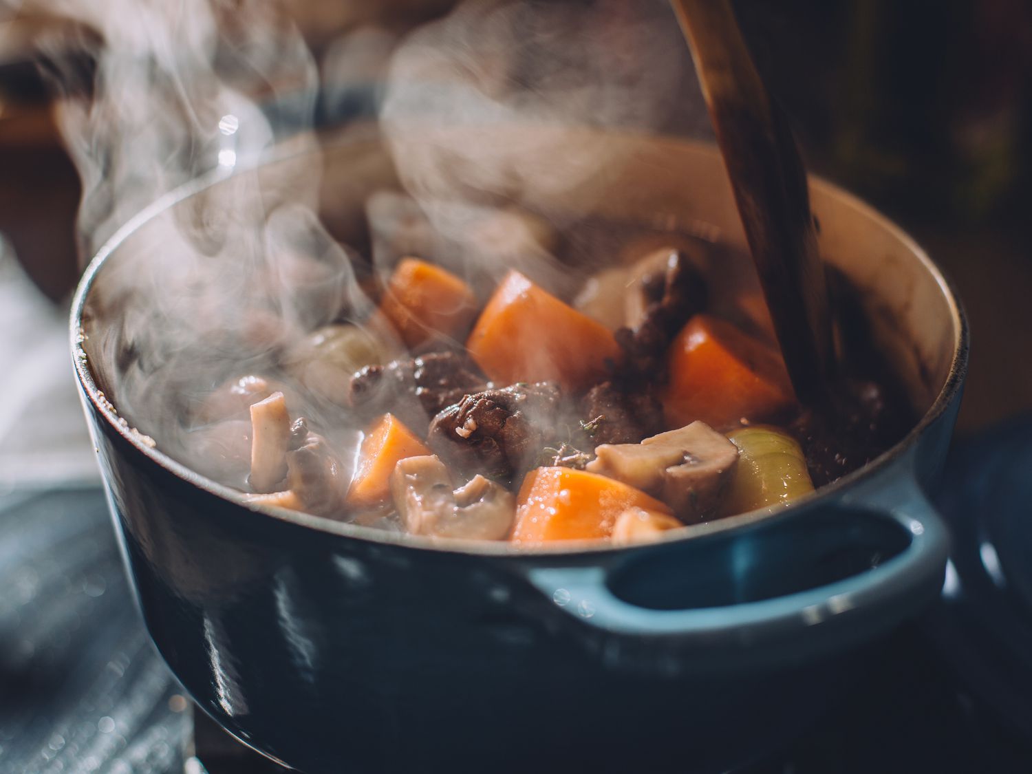 YouTuber συντηρεί την ίδια σούπα στο ίδιο καζάνι για 356 συνεχόμενες ημέρες!