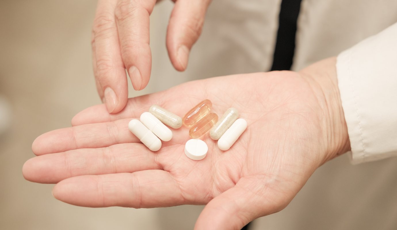 Δείτε πότε πρέπει να αρχίσετε να παίρνετε φάρμακα για τη χοληστερίνη – Οι πιθανές παρενέργειες