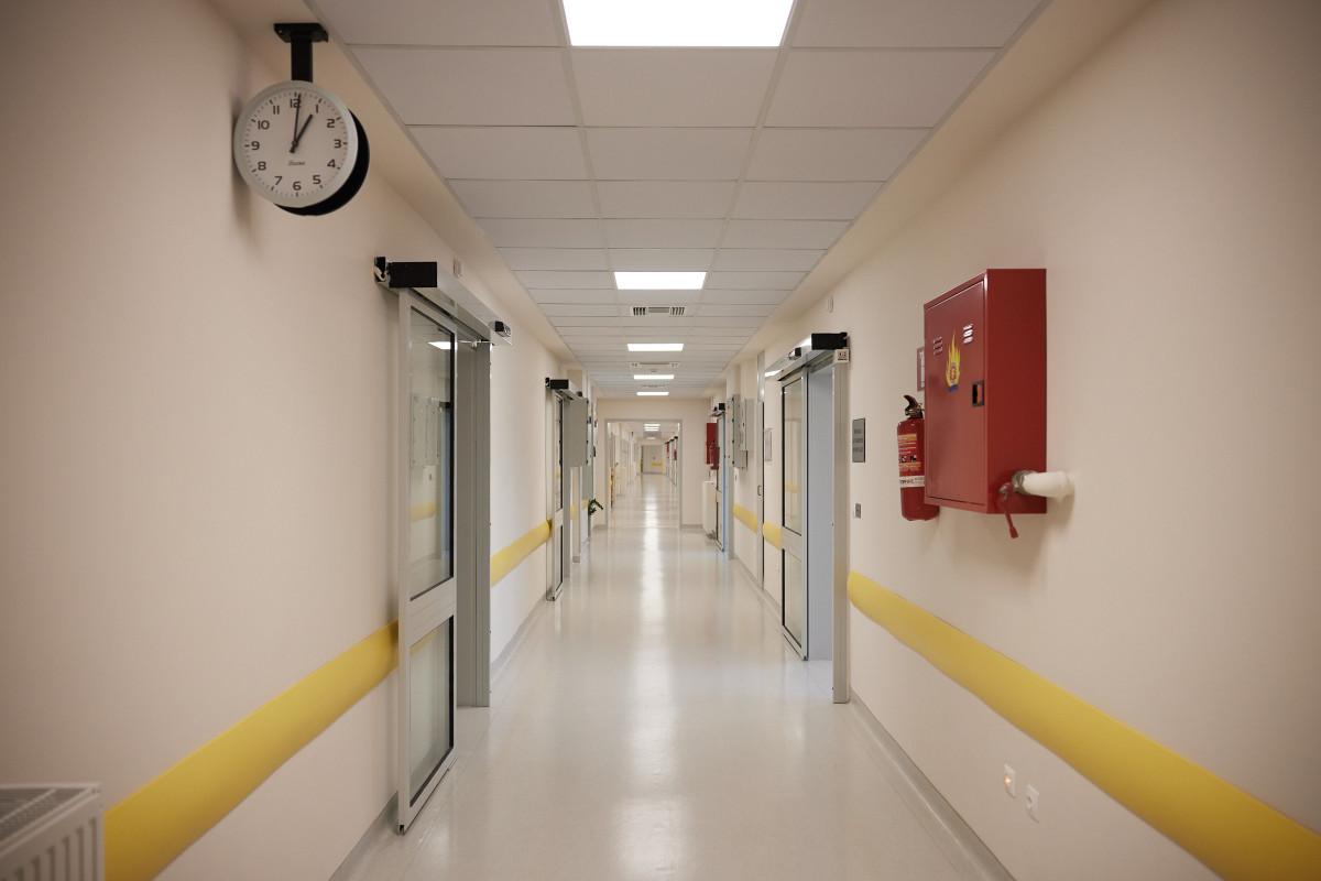 Ρόδος: Διαρροή νερού προκάλεσε πλημμύρα στον πρώτο όροφο του γενικού νοσοκομείου – Κατέρρευσε τμήμα ψευδοροφής!